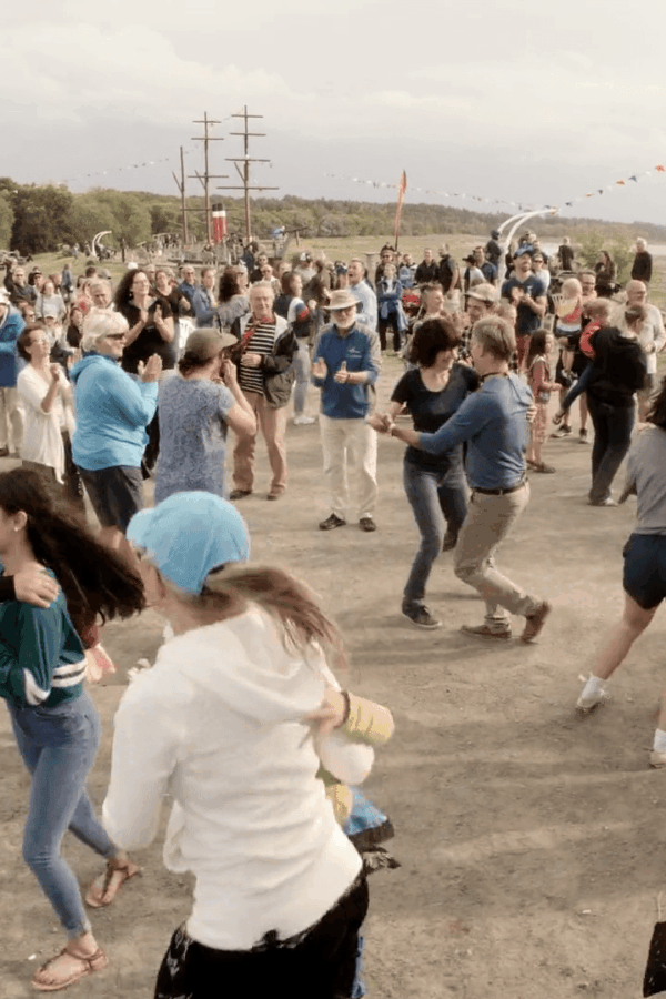 Danser entre Mer et Monde
